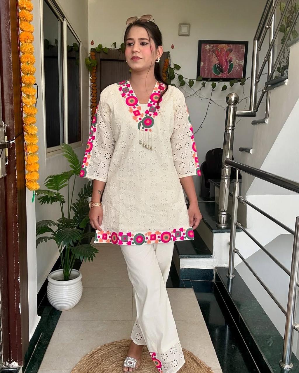 Ivory Mul Cotton Kurta Set with Pop Embroidery